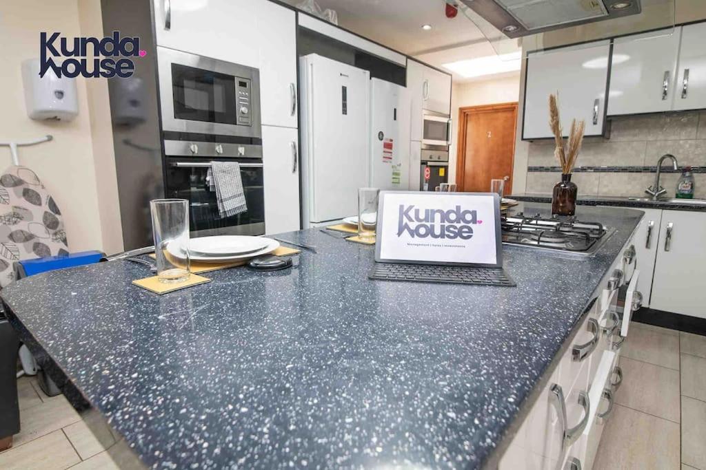 Kunda House Dawlish Βίλα Μπέρμιγχαμ Εξωτερικό φωτογραφία